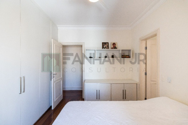 Imagem Imóvel com 3 Quartos à Venda, 261 m² em Itaim Bibi - São Paulo
