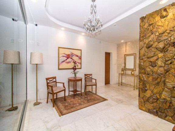 Imagem Apartamento com 3 Quartos à Venda, 174 m² em Centro Histórico - Porto Alegre Imagem Apartamento com 3 Quartos à Venda, 174 m² em Centro Histórico - Porto Alegre