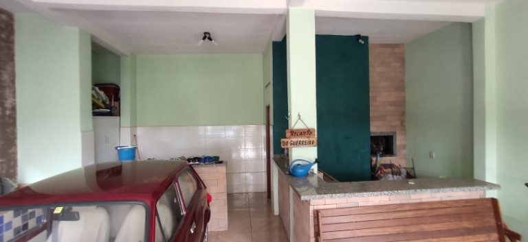 Imagem Sobrado com 4 Quartos à Venda, 218 m² em Pioneiros Catarinenses - Cascavel
