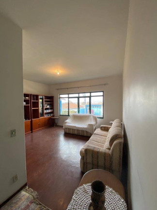 Imagem Casa com 3 Quartos à Venda, 330 m² em Botucatu Imagem Casa com 3 Quartos à Venda, 330 m² em Botucatu