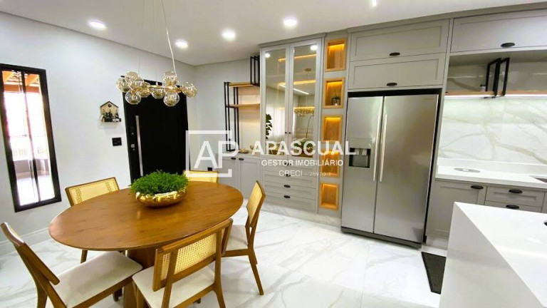Imagem Casa com 3 Quartos à Venda, 243 m² em Jardim Oriente - São José Dos Campos