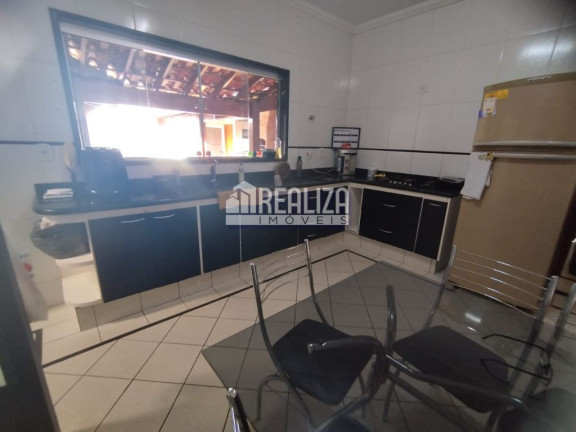 Imagem Casa com 3 Quartos à Venda, 250 m² em Jardim Elza Amuí Ii - Uberaba Imagem Casa com 3 Quartos à Venda, 250 m² em Jardim Elza Amuí Ii - Uberaba