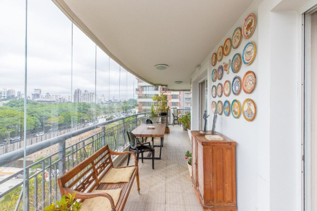 Imagem Apartamento com 3 Quartos à Venda, 257 m² em Moema - São Paulo Imagem Apartamento com 3 Quartos à Venda, 257 m² em Moema - São Paulo