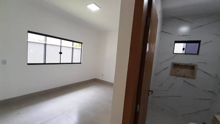 Imagem Casa com 3 Quartos à Venda, 110 m² em Goiânia Imagem Casa com 3 Quartos à Venda, 110 m² em Goiânia