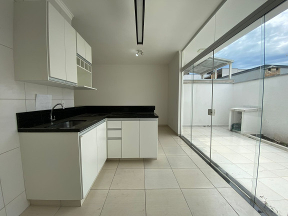 Imagem Casa com 3 Quartos à Venda, 100 m² em Horto Florestal - Sorocaba Imagem Casa com 3 Quartos à Venda, 100 m² em Horto Florestal - Sorocaba