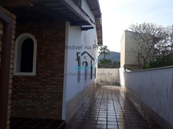 Imagem Casa com 4 Quartos à Venda, 200 m² em Praia Da Lagoinha - Ubatuba Imagem Casa com 4 Quartos à Venda, 200 m² em Praia Da Lagoinha - Ubatuba