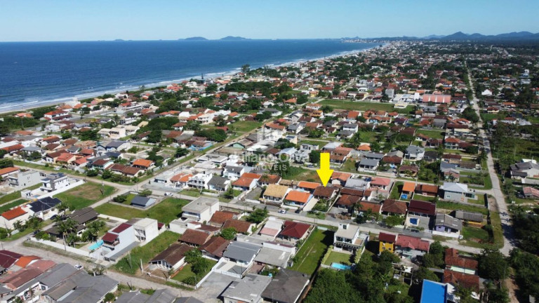 Imagem Casa com 2 Quartos à Venda, 100 m² em Barra Do Sai - Itapoá