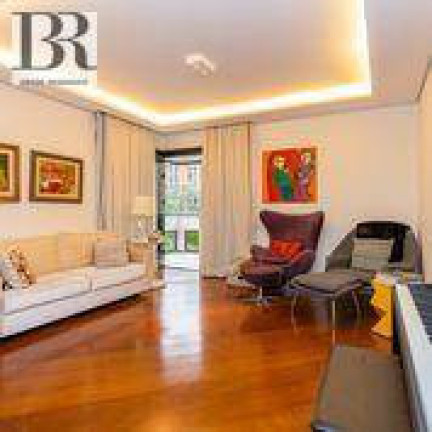 Apartamento com 4 Quartos à Venda, 220 m² em Moema - São Paulo