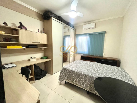 Imagem Casa com 3 Quartos à Venda, 360 m² em Canto Do Forte - Praia Grande Imagem Casa com 3 Quartos à Venda, 360 m² em Canto Do Forte - Praia Grande