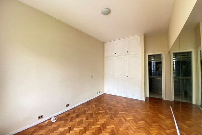 Imagem Apartamento com 3 Quartos à Venda, 136 m² em Copacabana - Rio De Janeiro Imagem Apartamento com 3 Quartos à Venda, 136 m² em Copacabana - Rio De Janeiro