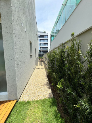 Imagem Sobrado com 5 Quartos à Venda, em Jurerê Internacional - Florianópolis Imagem Sobrado com 5 Quartos à Venda, em Jurerê Internacional - Florianópolis