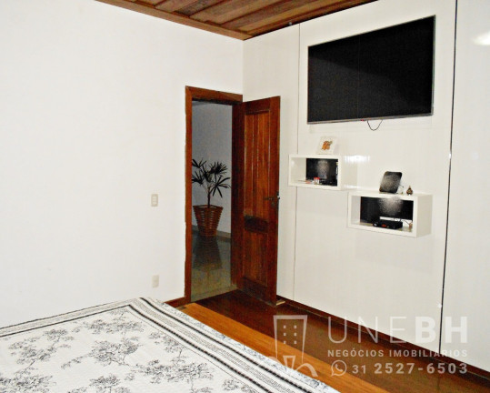 Imagem Casa com 4 Quartos à Venda, 189 m² em Heliópolis - Belo Horizonte Imagem Casa com 4 Quartos à Venda, 189 m² em Heliópolis - Belo Horizonte
