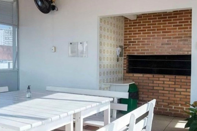 Imagem Apartamento com 1 Quarto à Venda, 30 m² em Centro Histórico - Porto Alegre Imagem Apartamento com 1 Quarto à Venda, 30 m² em Centro Histórico - Porto Alegre