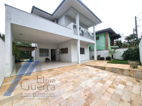 Casa com 3 Quartos à Venda, 210 m² em Parque Vivamar - Ubatuba