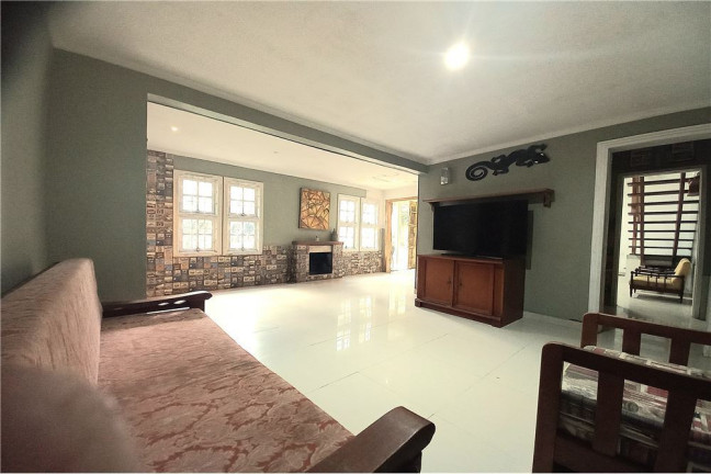 Imagem Casa com 2 Quartos à Venda, em Jardim Sabará - Porto Alegre Imagem Casa com 2 Quartos à Venda, em Jardim Sabará - Porto Alegre