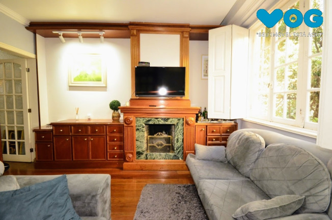 Imagem Casa com 4 Quartos à Venda, 220 m² em Centro Histórico - Porto Alegre
