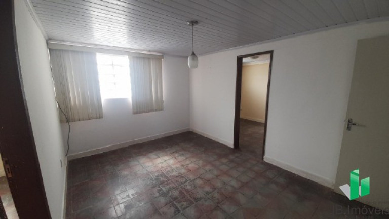 Imagem Imóvel com 4 Quartos à Venda, 120 m² em Centro - Montes Claros Imagem Imóvel com 4 Quartos à Venda, 120 m² em Centro - Montes Claros