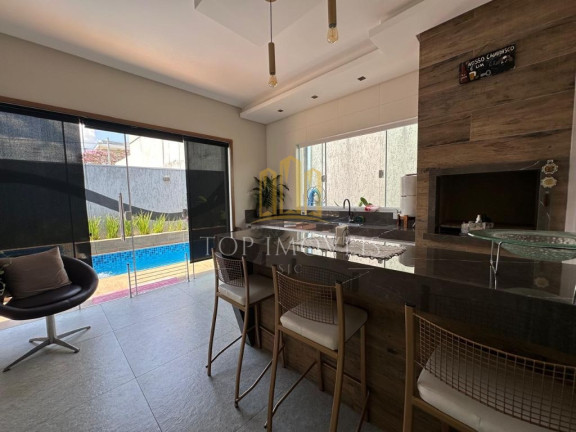 Imagem Casa com 3 Quartos à Venda, 300 m² em Bairro Do Grama - Caçapava Imagem Casa com 3 Quartos à Venda, 300 m² em Bairro Do Grama - Caçapava