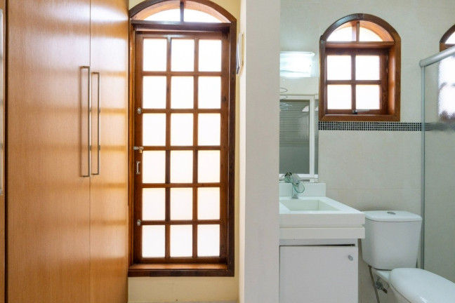 Imagem Casa com 4 Quartos à Venda, 490 m² em Parque Dom Henrique - Cotia Imagem Casa com 4 Quartos à Venda, 490 m² em Parque Dom Henrique - Cotia