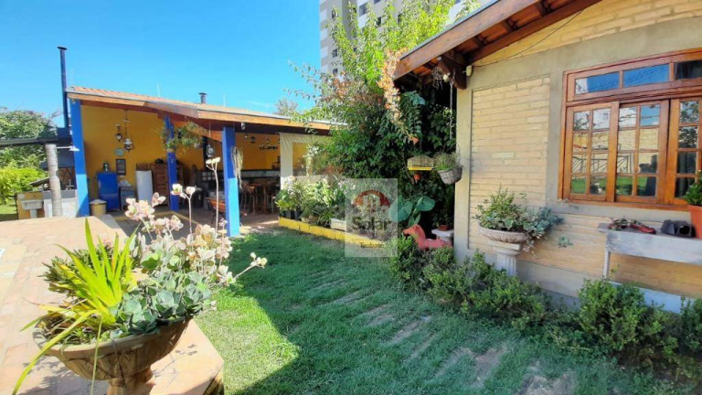 Imagem Casa com 4 Quartos à Venda, 800 m² em Vila São José - Taubaté Imagem Casa com 4 Quartos à Venda, 800 m² em Vila São José - Taubaté