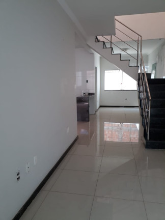 Imagem Casa com 3 Quartos à Venda, 140 m² em Santa Helena - Contagem