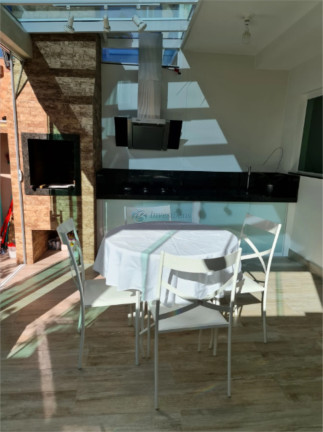 Imagem Sobrado com 3 Quartos à Venda, 137 m² em Capão Da Imbuia - Curitiba