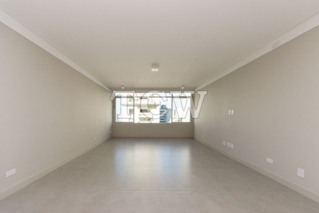 Imagem Apartamento com 3 Quartos à Venda, 212 m² em Jardim Paulista - São Paulo