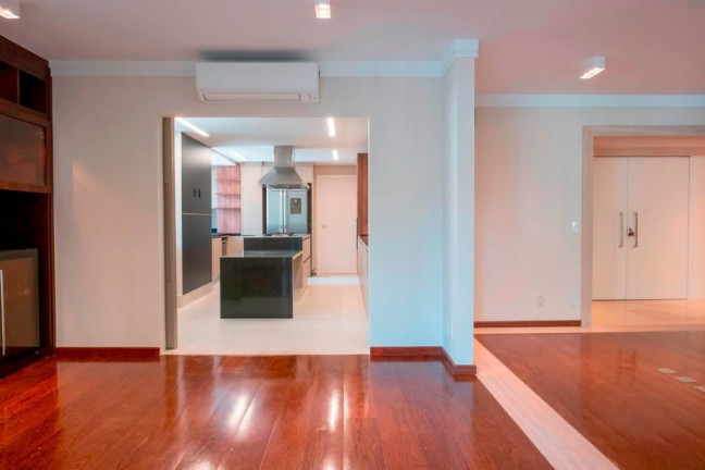 Imagem Imóvel com 3 Quartos à Venda, 306 m² em Jardim Paulistano - São Paulo Imagem Imóvel com 3 Quartos à Venda, 306 m² em Jardim Paulistano - São Paulo