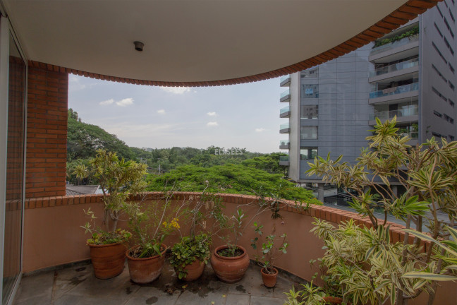 Imagem Apartamento com 3 Quartos à Venda, 210 m² em Itaim Bibi - São Paulo Imagem Apartamento com 3 Quartos à Venda, 210 m² em Itaim Bibi - São Paulo