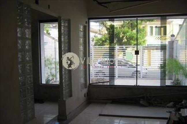 Imagem Casa com 4 Quartos à Venda, 260 m² em Gonzaga - Santos Imagem Casa com 4 Quartos à Venda, 260 m² em Gonzaga - Santos