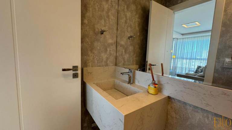 Imagem Apartamento com 3 Quartos à Venda, 115 m² em Meia Praia - Itapema Imagem Apartamento com 3 Quartos à Venda, 115 m² em Meia Praia - Itapema