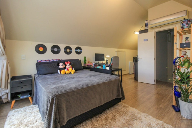Imagem Casa de Condomínio com 4 Quartos à Venda, 218 m² em Teresópolis - Porto Alegre Imagem Casa de Condomínio com 4 Quartos à Venda, 218 m² em Teresópolis - Porto Alegre