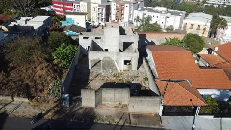 Imagem Casa com 3 Quartos à Venda, 180 m² em Jardim Do Lago - Bragança Paulista Imagem Casa com 3 Quartos à Venda, 180 m² em Jardim Do Lago - Bragança Paulista