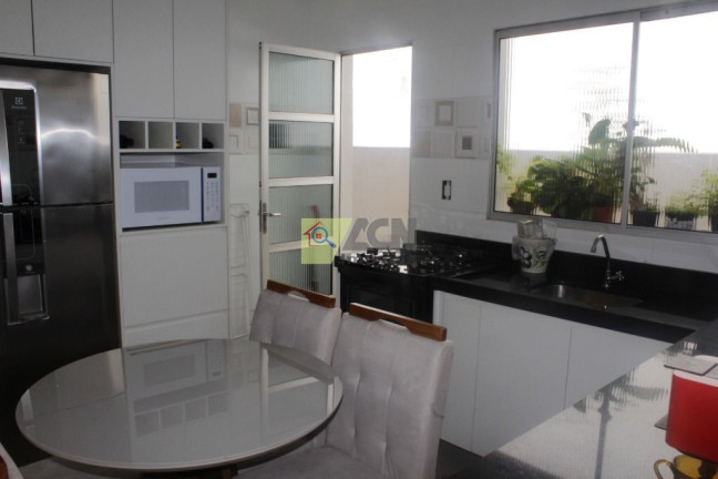Imagem Casa com 2 Quartos à Venda, 130 m² em Parque Orestes ôngaro - Hortolândia