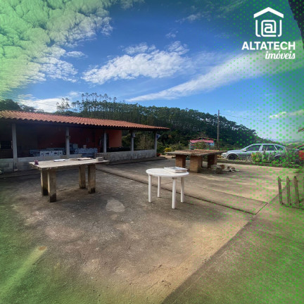Imagem Imóvel com 3 Quartos à Venda, 24.000 m² em Pocinhos Do Rio Verde - Caldas Imagem Imóvel com 3 Quartos à Venda, 24.000 m² em Pocinhos Do Rio Verde - Caldas