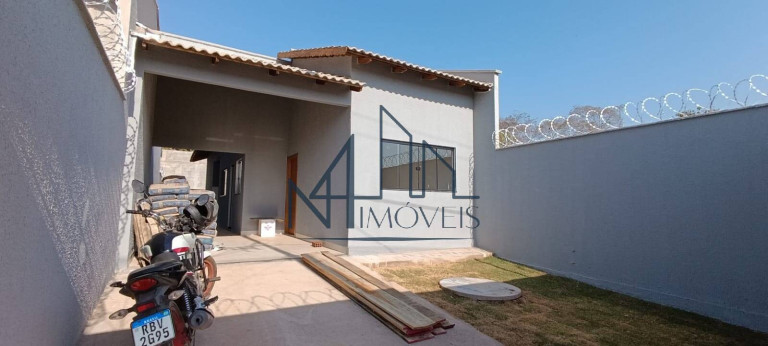 Casa com 2 Quartos à Venda, 82 m² em Jardim Miramar - Aparecida De Goiânia