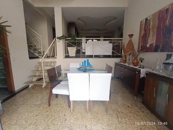 Imagem Casa com 4 Quartos à Venda, 550 m² em Camboinhas - Niterói