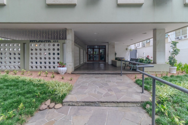 Imagem Imóvel com 3 Quartos à Venda, 191 m² em Moinhos De Vento - Porto Alegre Imagem Imóvel com 3 Quartos à Venda, 191 m² em Moinhos De Vento - Porto Alegre