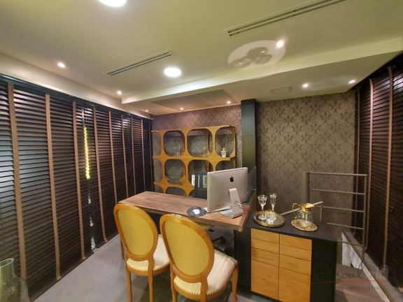 Sala Comercial à Venda, 33 m² em Centro - Florianópolis