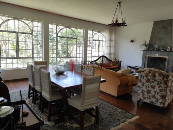 Imagem Casa com 3 Quartos à Venda, 210 m² em Albuquerque - Teresópolis