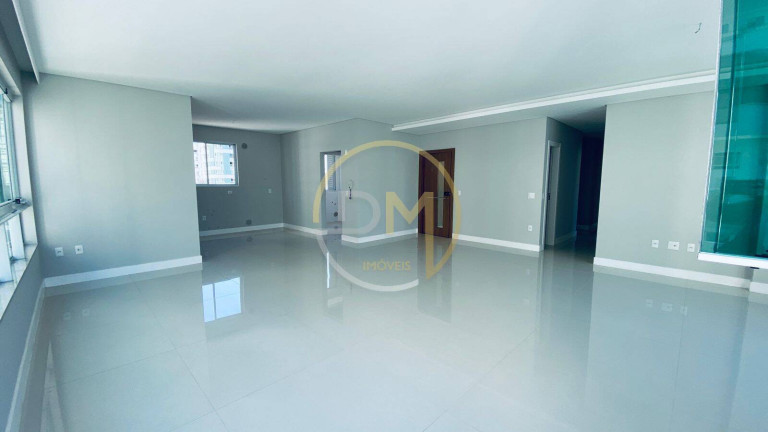 Imagem Apartamento com 3 Quartos à Venda, 142 m² em Centro - Balneário Camboriú Imagem Apartamento com 3 Quartos à Venda, 142 m² em Centro - Balneário Camboriú