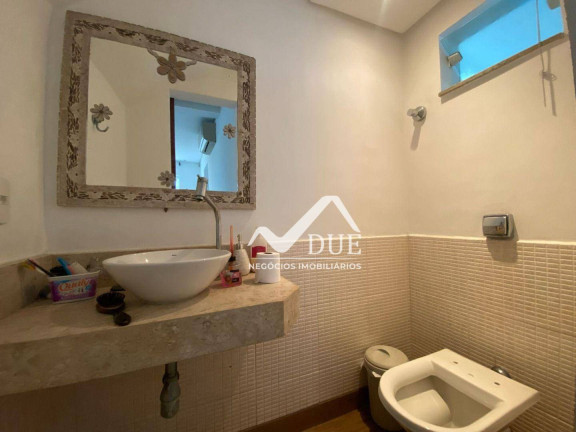 Imagem Sobrado com 3 Quartos à Venda, 200 m² em Ponta Da Praia - Santos Imagem Sobrado com 3 Quartos à Venda, 200 m² em Ponta Da Praia - Santos
