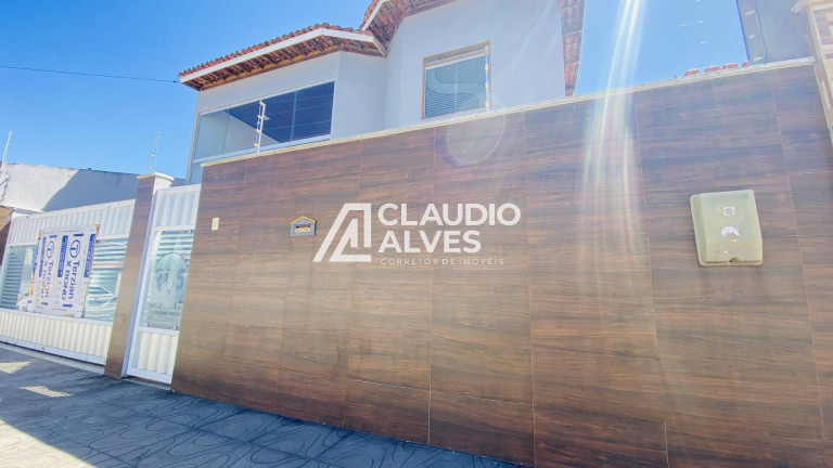 Imagem Casa com 5 Quartos à Venda, 200 m² em Cidade Nova - Feira De Santana Imagem Casa com 5 Quartos à Venda, 200 m² em Cidade Nova - Feira De Santana