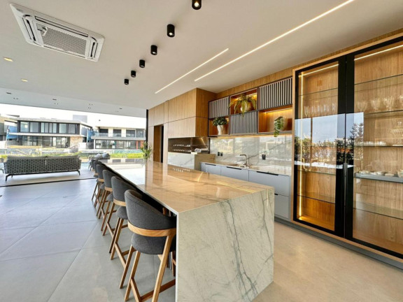 Imagem Casa com 5 Quartos à Venda, 450 m² em Centro - Capao Da Canoa Imagem Casa com 5 Quartos à Venda, 450 m² em Centro - Capao Da Canoa