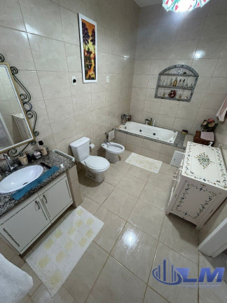 Imagem Casa com 4 Quartos à Venda, 337 m² em Santa Mônica - Guarapari Imagem Casa com 4 Quartos à Venda, 337 m² em Santa Mônica - Guarapari