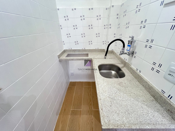 Imagem Imóvel com 1 Quarto à Venda, 38 m² em Copacabana - Rio De Janeiro Imagem Imóvel com 1 Quarto à Venda, 38 m² em Copacabana - Rio De Janeiro