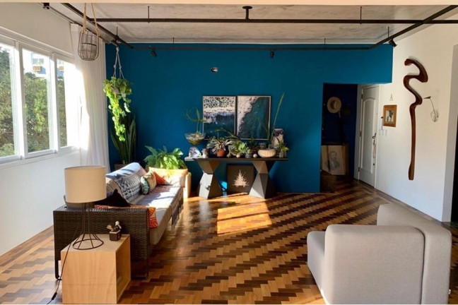 Imagem Imóvel com 2 Quartos à Venda, 140 m² em Independência - Porto Alegre Imagem Imóvel com 2 Quartos à Venda, 140 m² em Independência - Porto Alegre