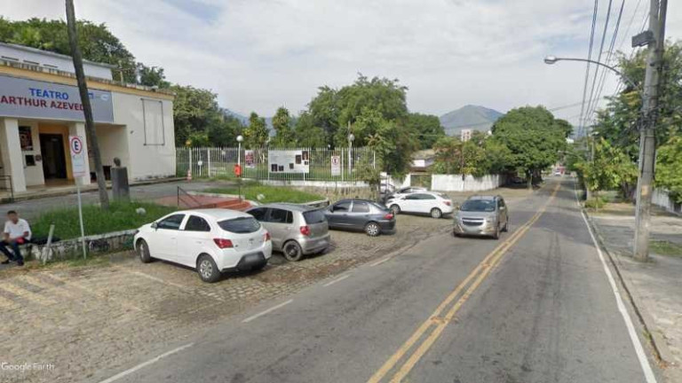 Imagem Imóvel com 7 Quartos para Alugar, 200 m² em Campo Grande - Rio De Janeiro Imagem Imóvel com 7 Quartos para Alugar, 200 m² em Campo Grande - Rio De Janeiro