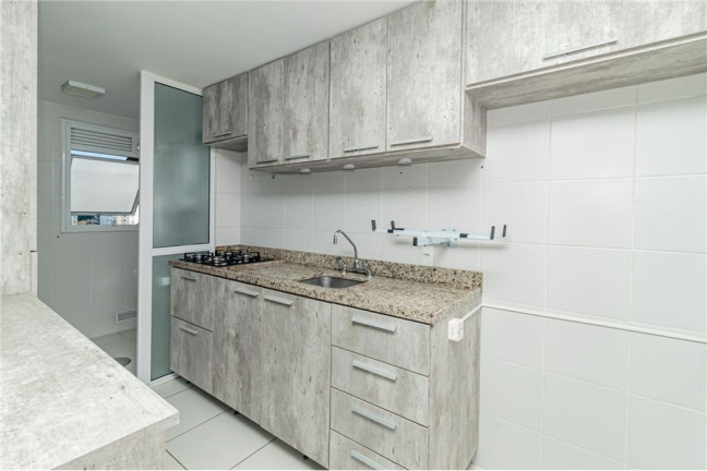 Imagem Imóvel com 2 Quartos à Venda, em Passo Da Areia - Porto Alegre Imagem Imóvel com 2 Quartos à Venda, em Passo Da Areia - Porto Alegre