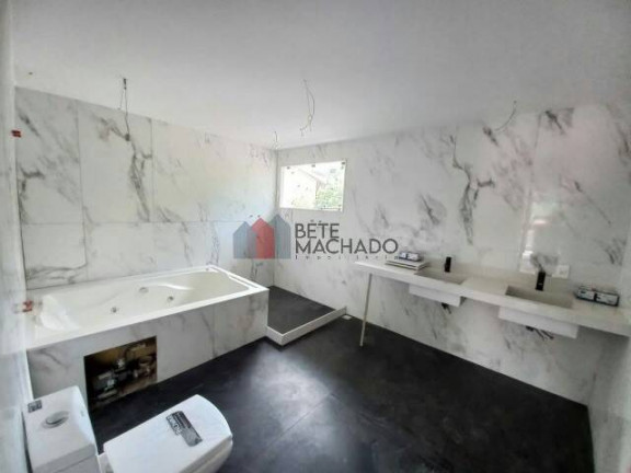 Imagem Casa com 5 Quartos à Venda, 570 m² em Parque Do Imbuí - Teresópolis Imagem Casa com 5 Quartos à Venda, 570 m² em Parque Do Imbuí - Teresópolis